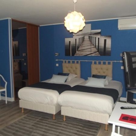 דסיז Hotel De L'Agriculture מראה חיצוני תמונה