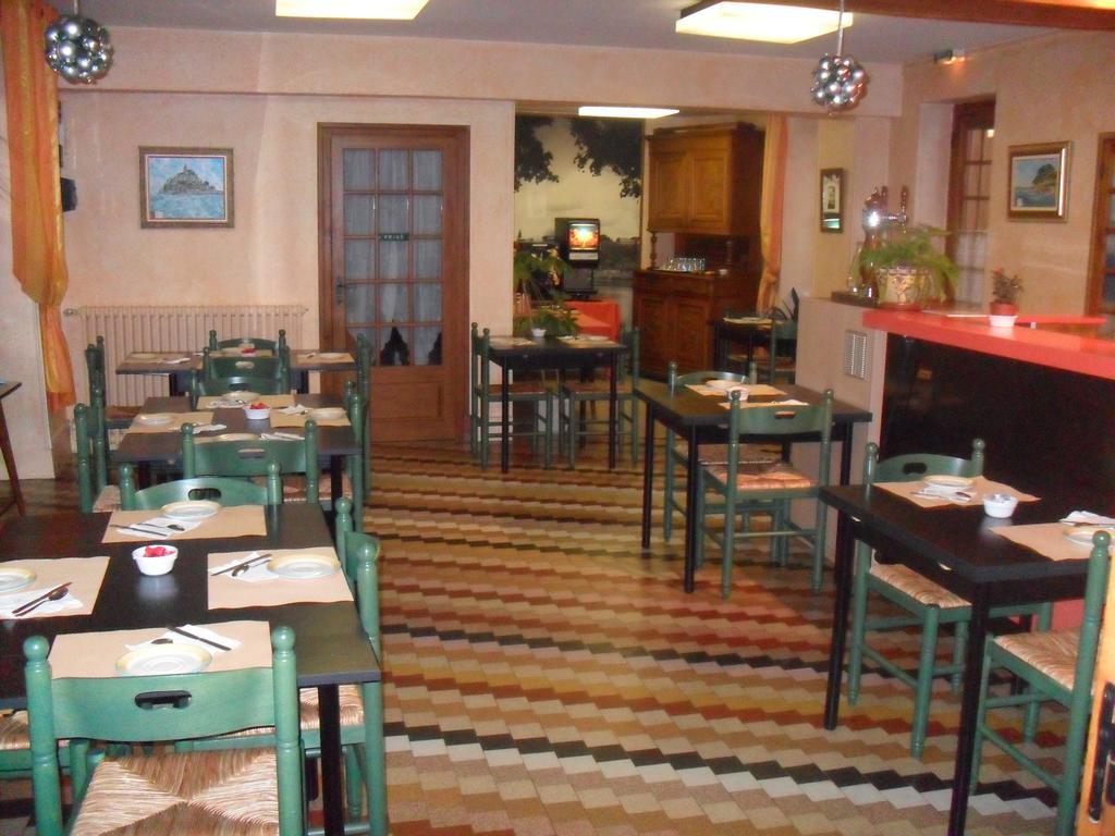 דסיז Hotel De L'Agriculture מראה חיצוני תמונה