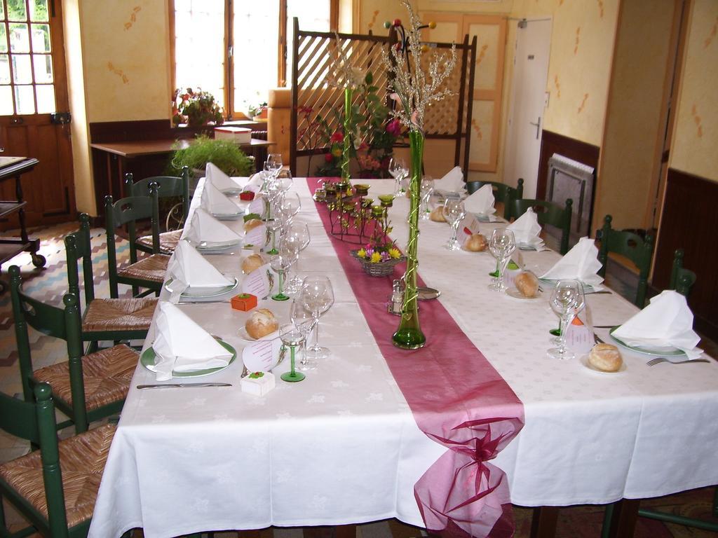 דסיז Hotel De L'Agriculture מראה חיצוני תמונה
