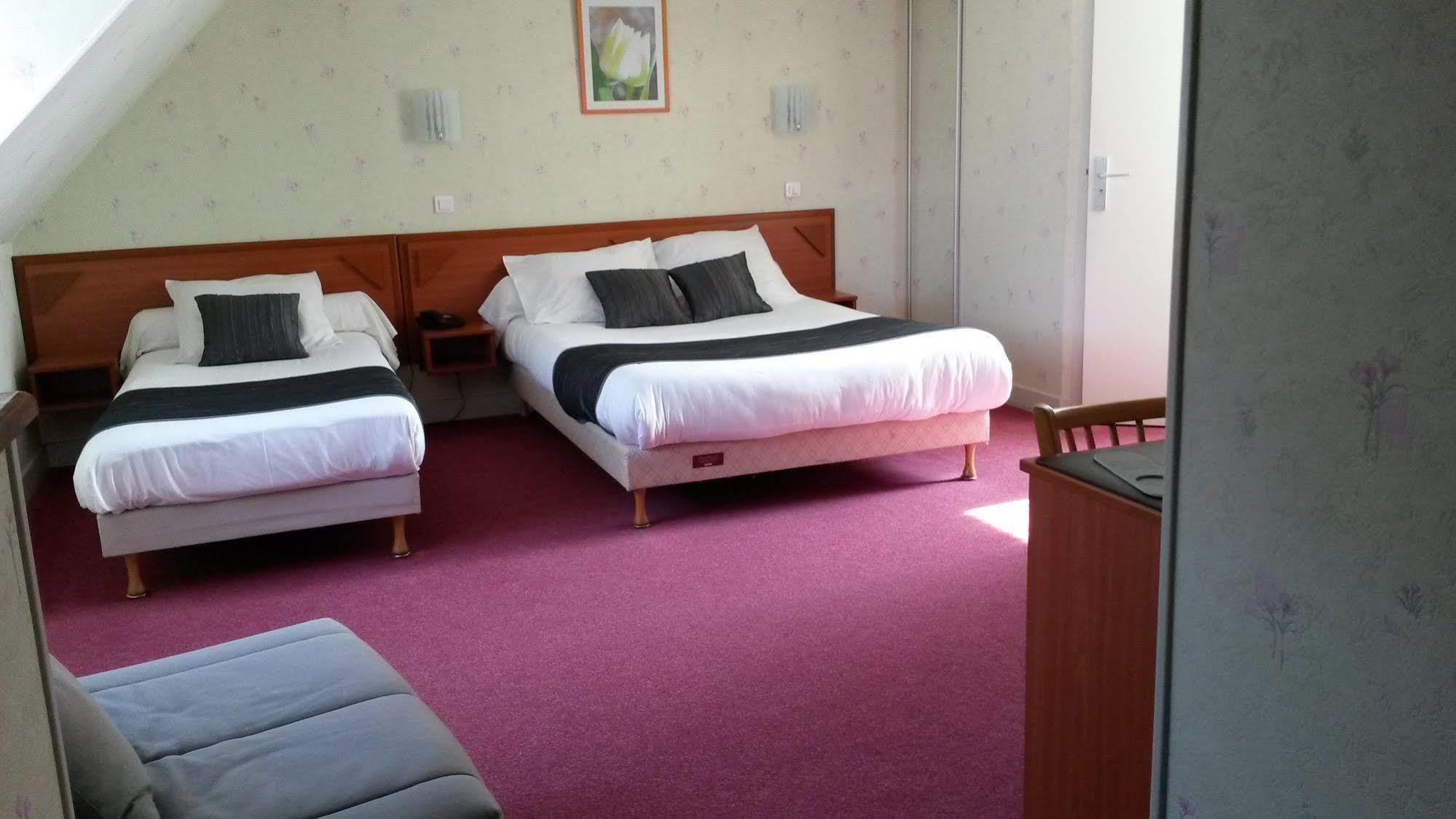 דסיז Hotel De L'Agriculture מראה חיצוני תמונה